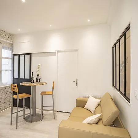 Le Joli Patio - Parking Inclus - Hypercentre Appartement